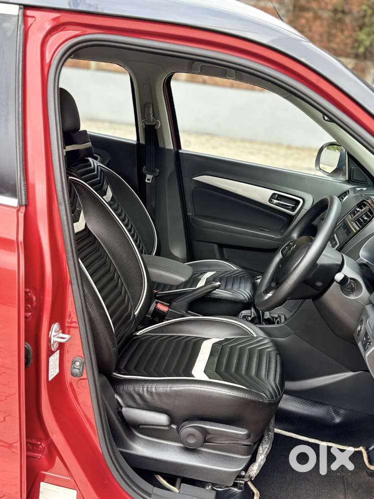 Maruti Suzuki Brezza Zdi+ Dual Tone, 2016, Diesel