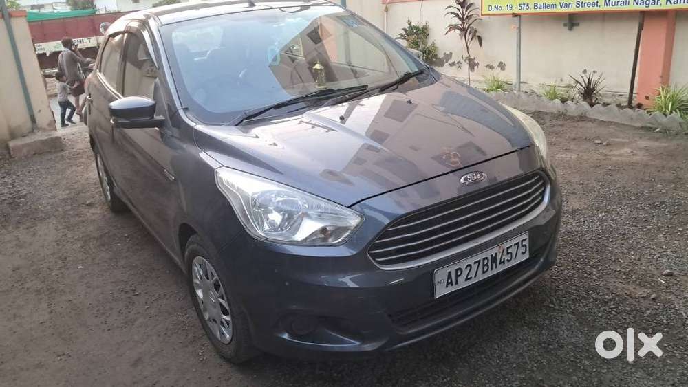 Ford Figo 2012-2015 Petrol Titanium, 2016, Petrol