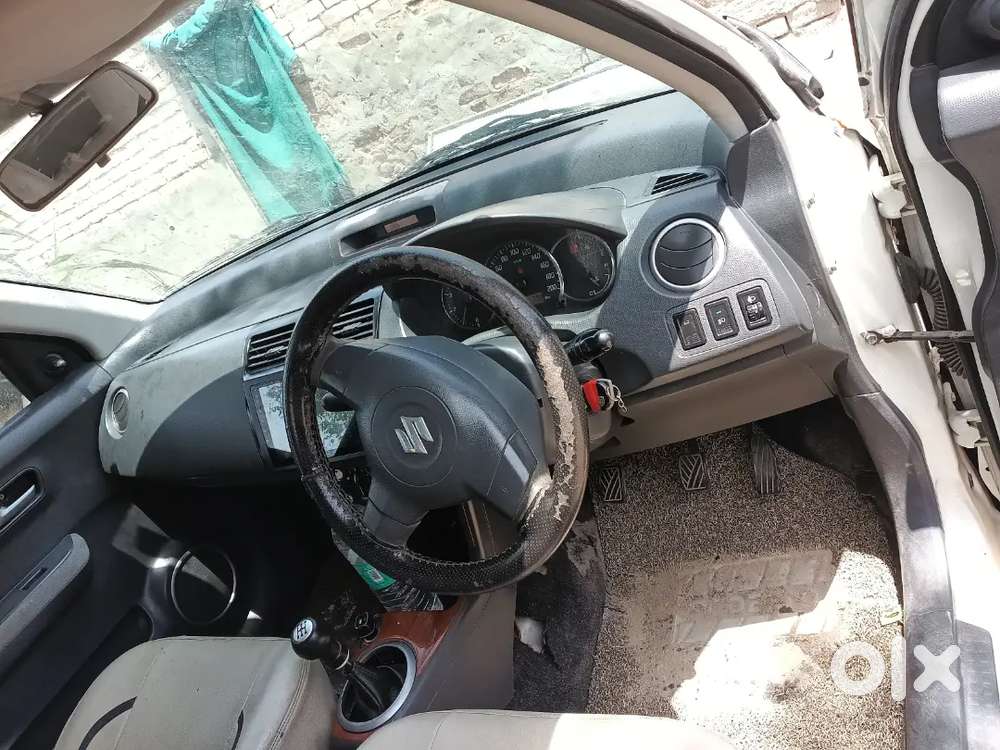 On Passing, Loy Wheel Tyar85%, Fully Chilld Ac, Engine, Gear Ok
