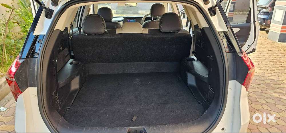 Mahindra Xuv 700 2.0 L Turbo Petrol Mx  5 Seater  Variant For Sale