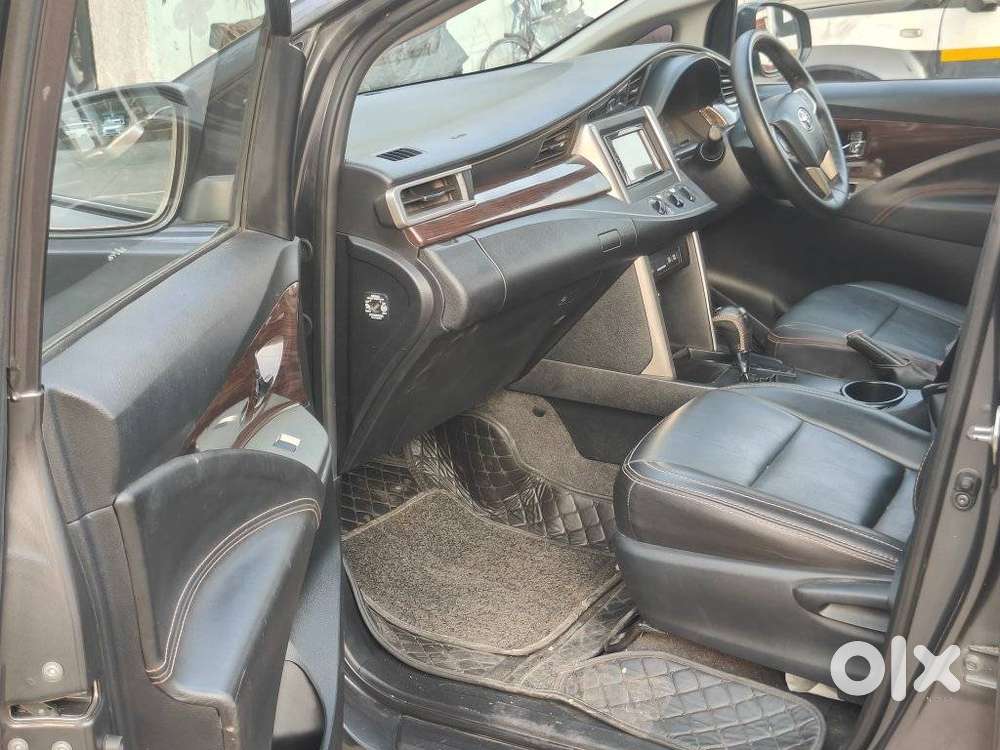 Toyota Innova Crysta 2.8 Gx At 8s, 2018, Diesel