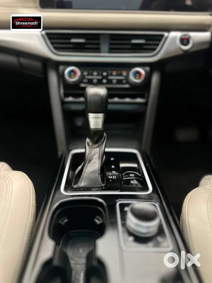 Mahindra Xuv700 2.2 Ax 7 Diesel At Luxury Pack Str, 2024, Diesel