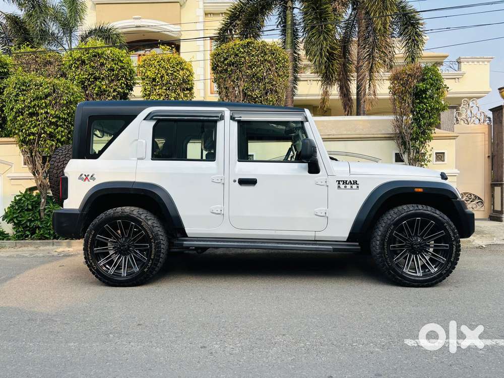 Mahindra Thar Roxx Ax7 L Diesel At 4wd, 2026, Diesel