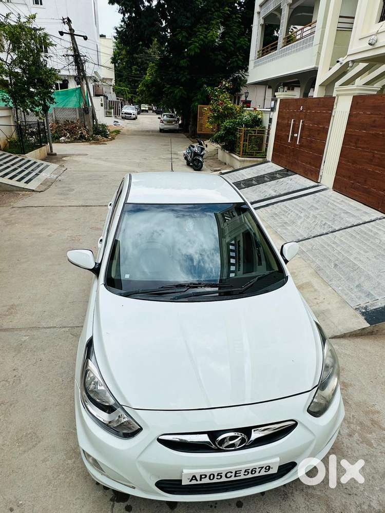 Hyundai Verna Crdi Vgt Sx 1.5, 2012, Diesel