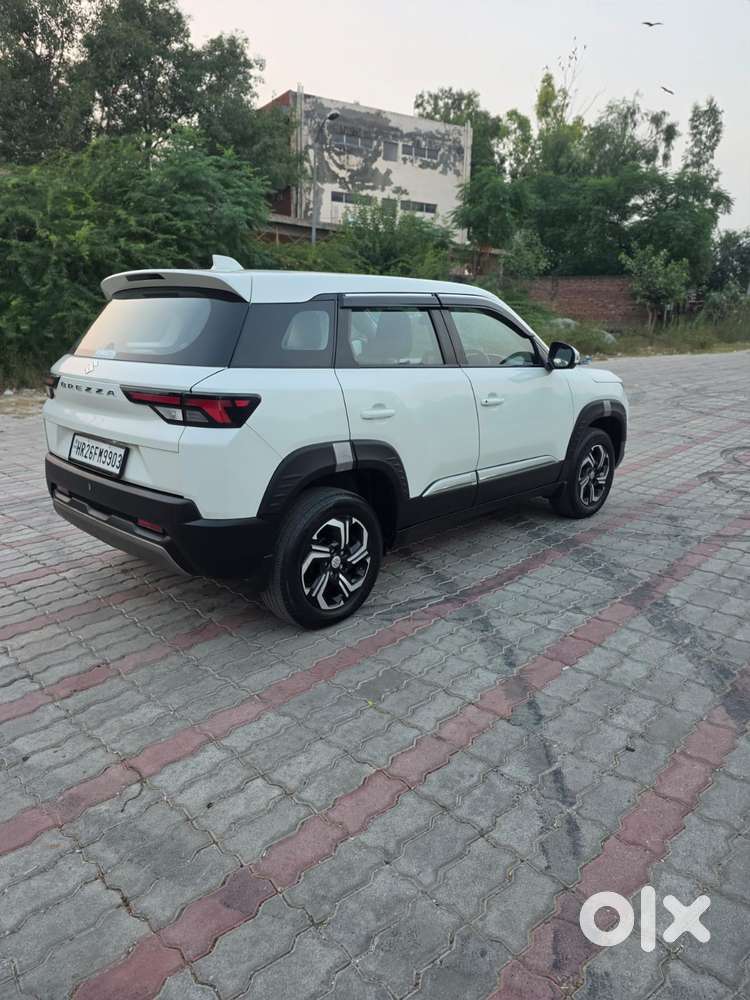Maruti Suzuki Brezza 1.5 Lxi Smart Hybrid, 2024, Petrol