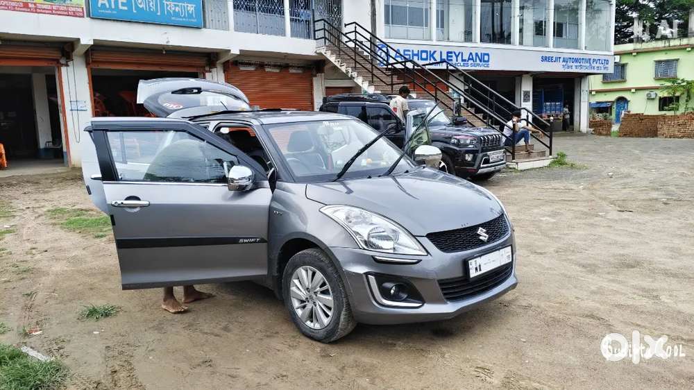 Showroom Condition Maruti Suzuki Swift 2017 With Low Km Driven
