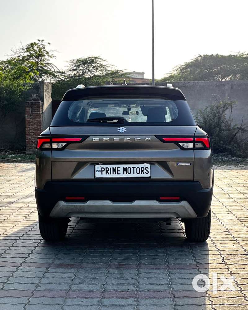 Maruti Suzuki Brezza 1.5 Zxi Smart Hybrid, 2023, Petrol