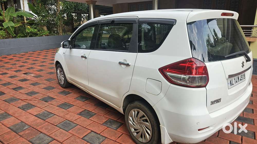Maruti Suzuki Ertiga 2012