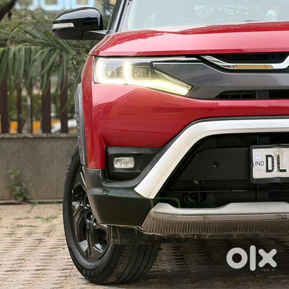 Maruti Suzuki Brezza 1.5 Zxi At Smart Hybrid Dual Tone, 2023, Petrol