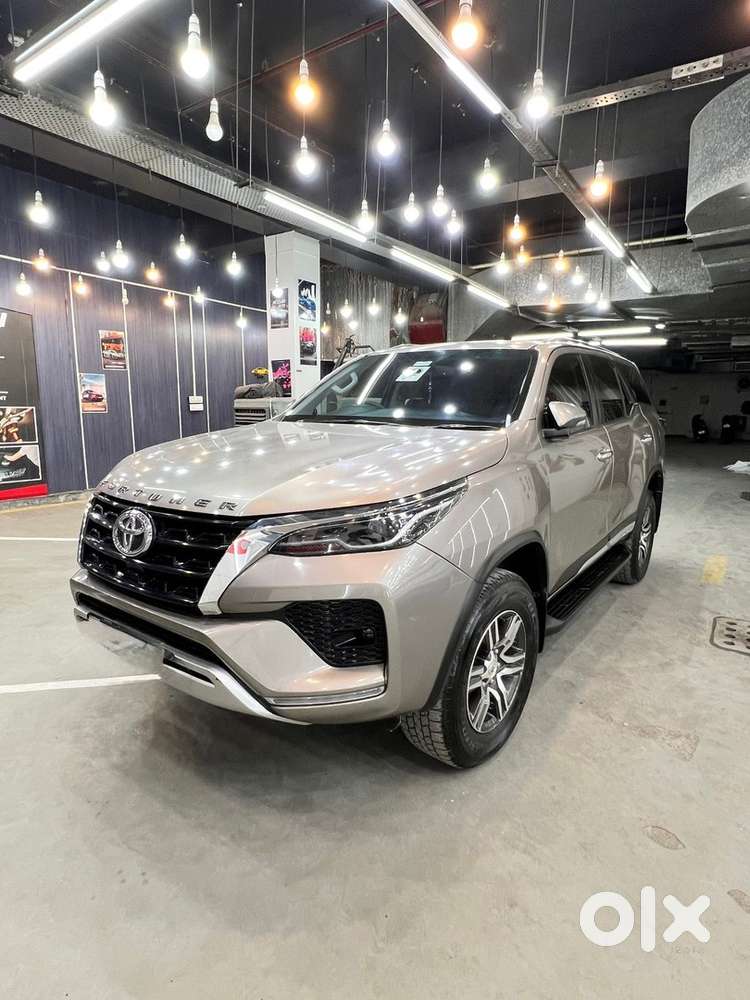 2021 Fortuner Petrol 2.7