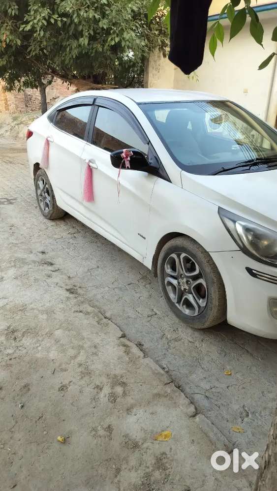 Hyundai Verna 2015 Diesel 150000 Km Driven