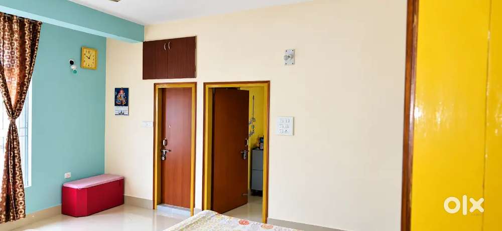 1500 Sqrfeet furnished flate available for sale at Gandhi Basti