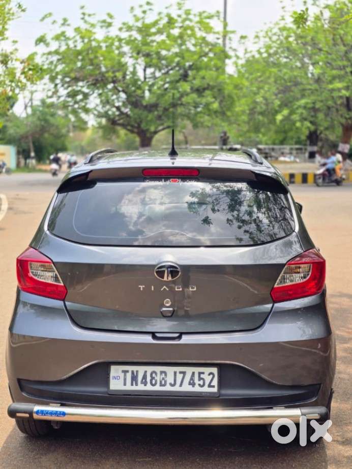 Tata Tiago 1.2 Revotron Xm, 2025, Petrol