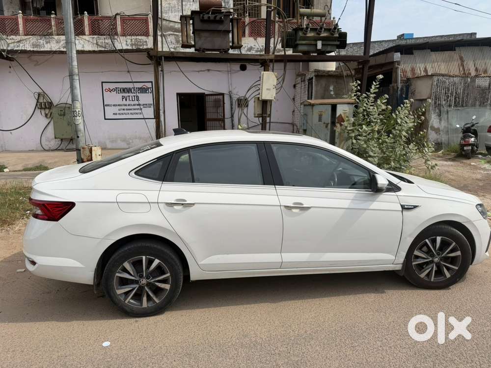 Skoda Slavia Petrol 2022