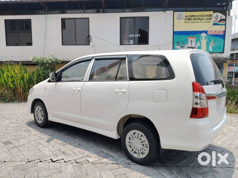 Toyota Innova 2.5 G (diesel) 7 Seater, 2015, Diesel