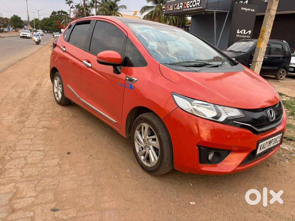 Honda Jazz 2015 Diesel Well Maintained