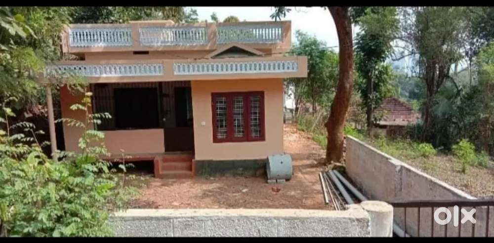 15 Cents Residential Land with Old House in Muthuvara, Thrissur