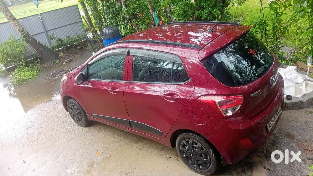 Hyundai Grand I10 2016 Petrol 88000 Km Driven. Well Maintained Vehicle