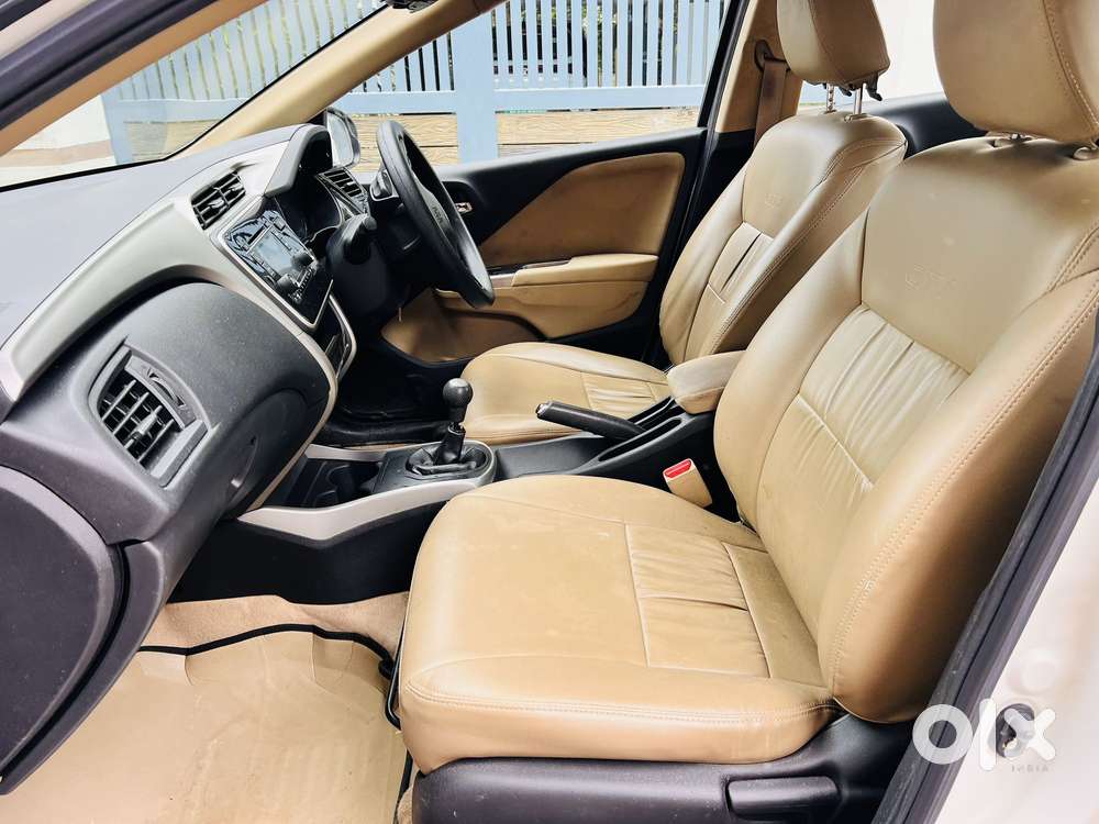 Honda City 1.5 V 4th Gen I-vtec Mt, 2016, Petrol