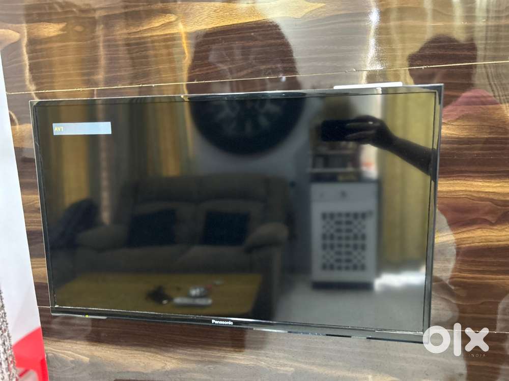 32 inch tv with set top box