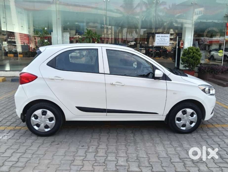 Tata Tiago 1.2 Revotron Xta, 2019, Petrol