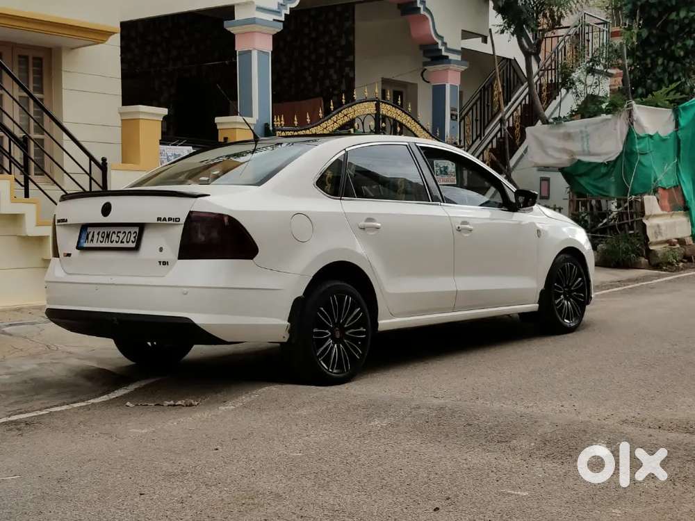 Skoda Rapid Elegance 2012 Diesel