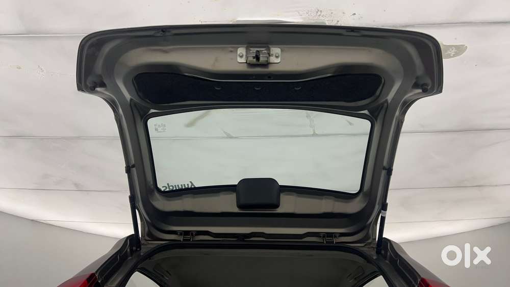 Datsun Redigo T Option, 2016, Petrol