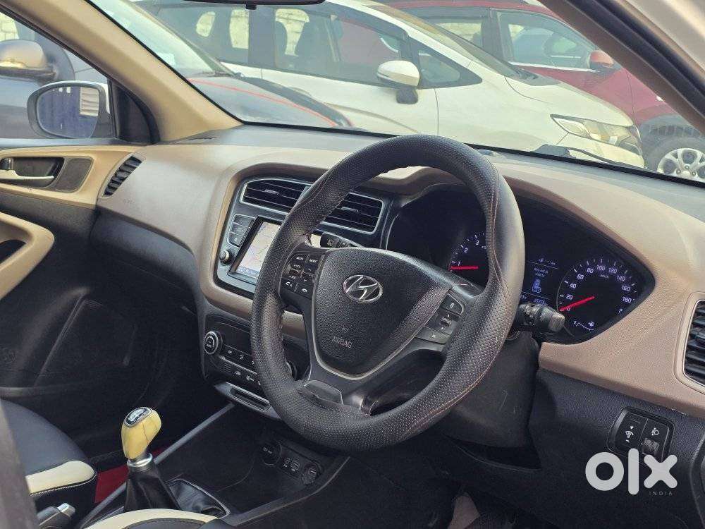 Hyundai I20 Asta (o) 1.2 Mt, 2018, Petrol