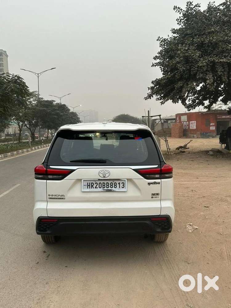Toyota Innova Hycross 2025 Cng & Hybrids Well Maintained
