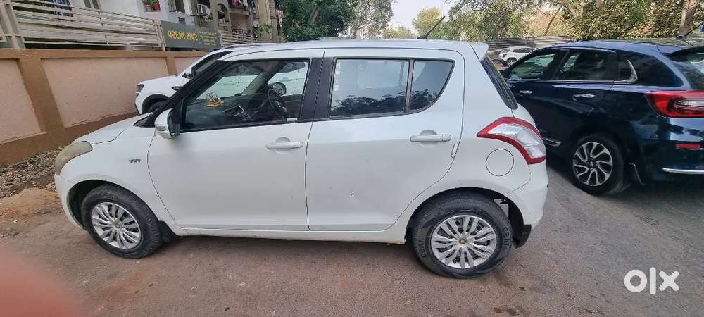 Maruti Suzuki Swift Vxi 2012