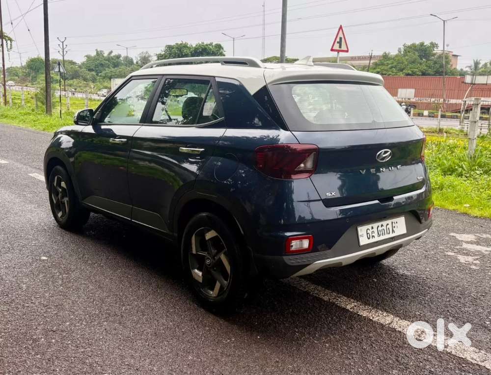 Hyundai Venue 1.0 Sx (o) Turbo Dct, 2021, Petrol