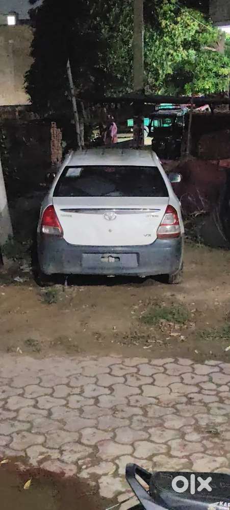 Toyota Etios 1.5 High 2012