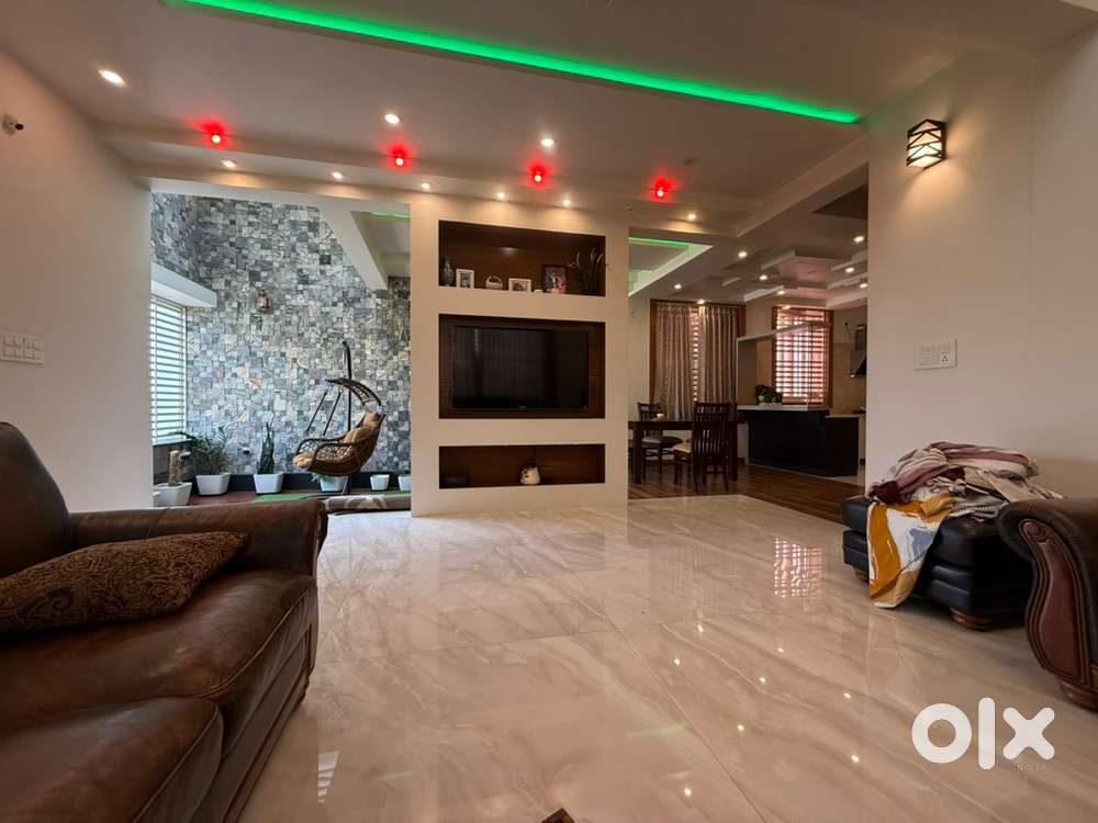 INDIVIDUAL FUIRNISED 4 BHK TRIPLEX HOUSES RENT 50 k .VIJYANAGARA MYS