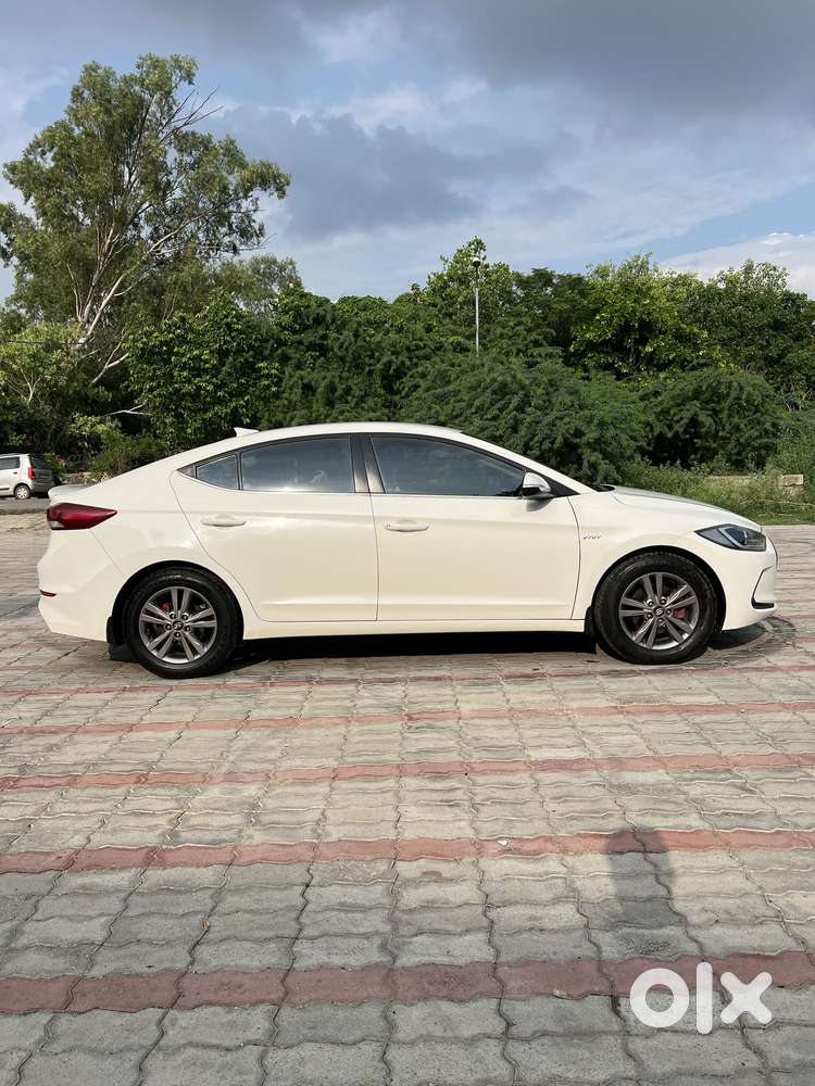 Hyundai Elantra 2.0 Sx, 2017, Petrol