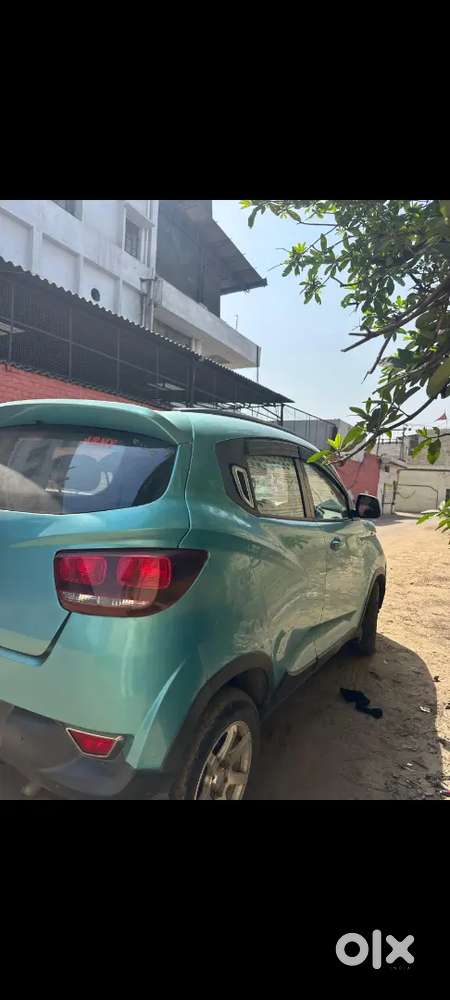 Kuv 100 K8 Car 5 Seater 2015 Model