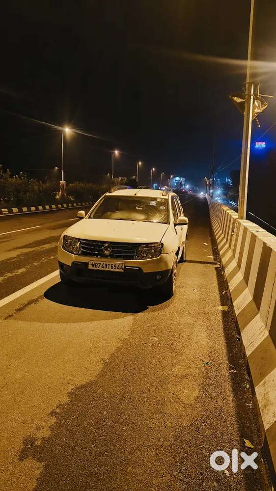 Renault Duster Diesel 2015 Variant Well Maintained