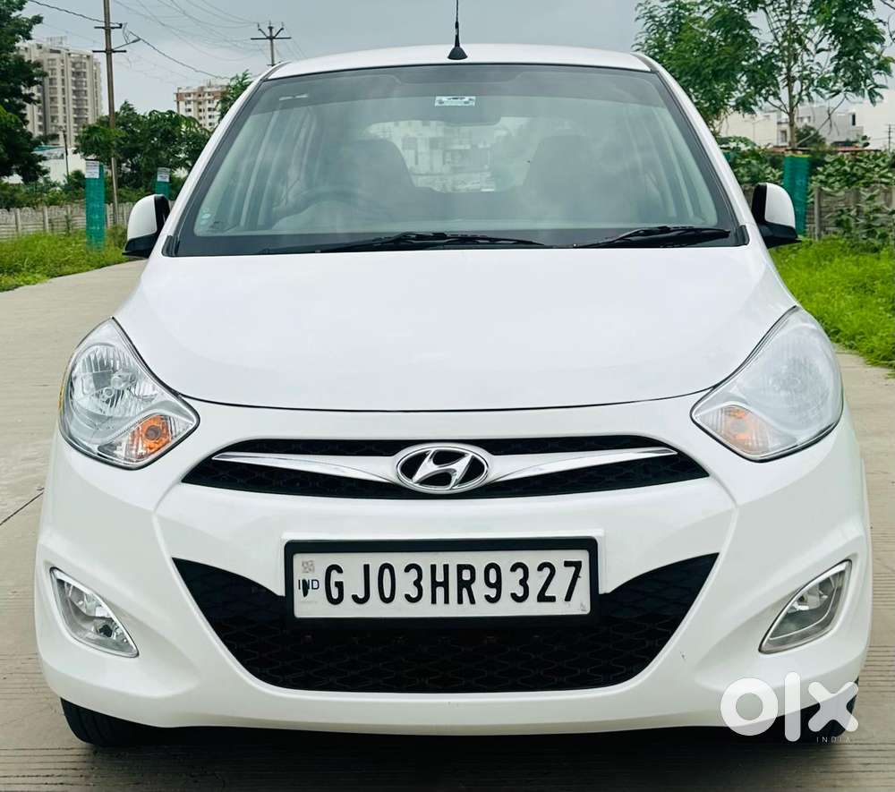 Hyundai I10 Sportz, 2016, Petrol