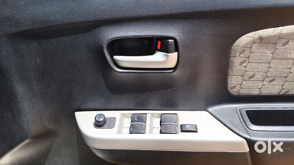 Maruti Suzuki Wagon R Vxi Amt, 2016, Petrol