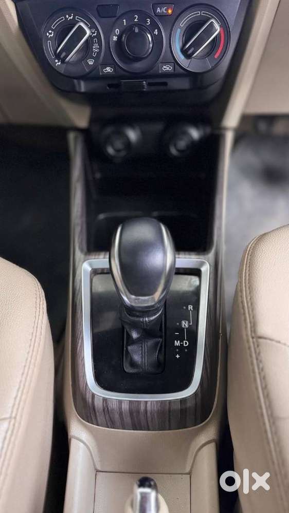Maruti Suzuki Dzire Vxi Ags, 2022, Petrol