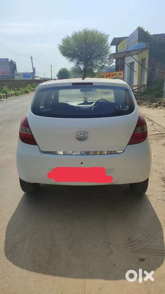 Hyundai I20 2012 Diesel 95000 Km  Driven