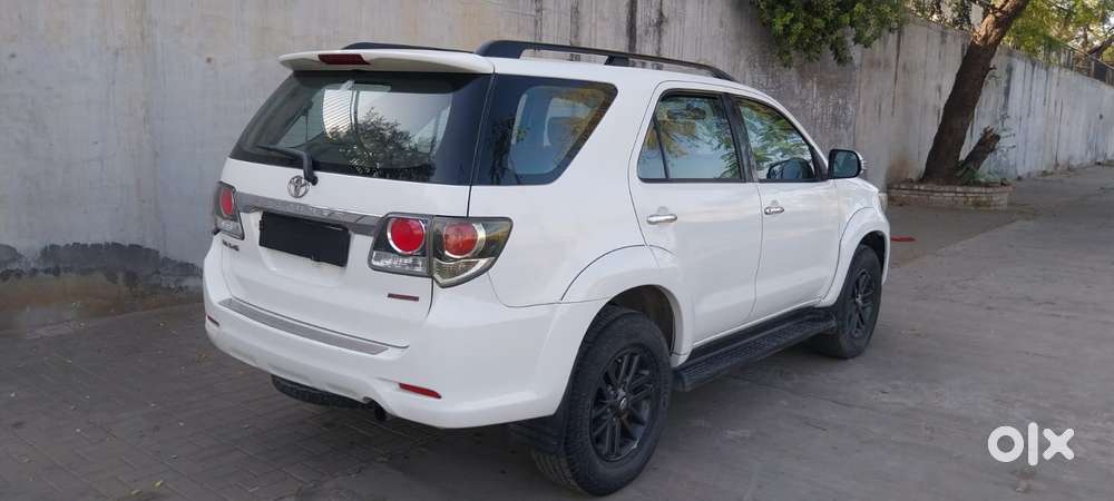 Toyota Fortuner 3.0 4x2 Automatic, 2015, Diesel
