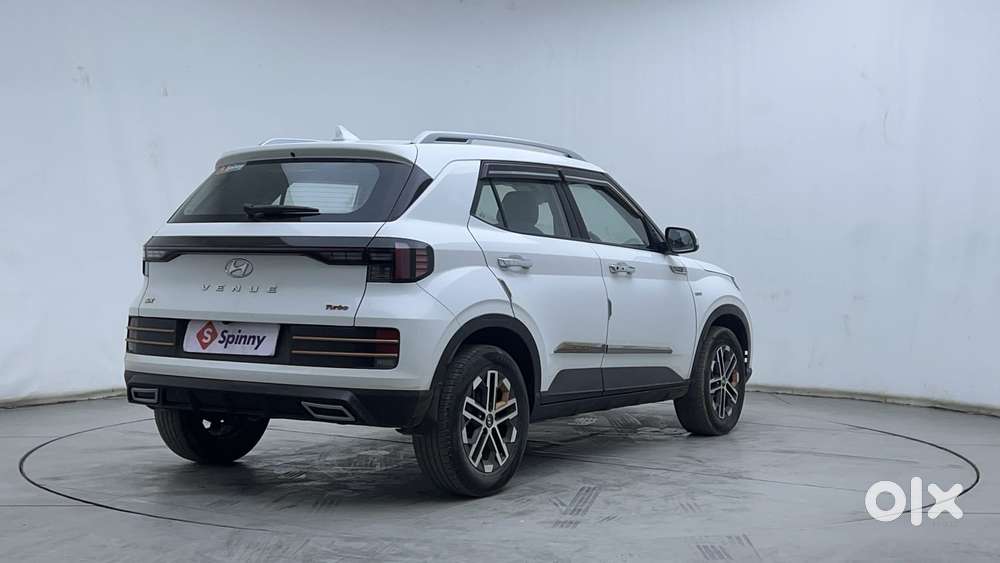 Hyundai Venue 1.0 Sx (o) Turbo Dct, 2023, Petrol