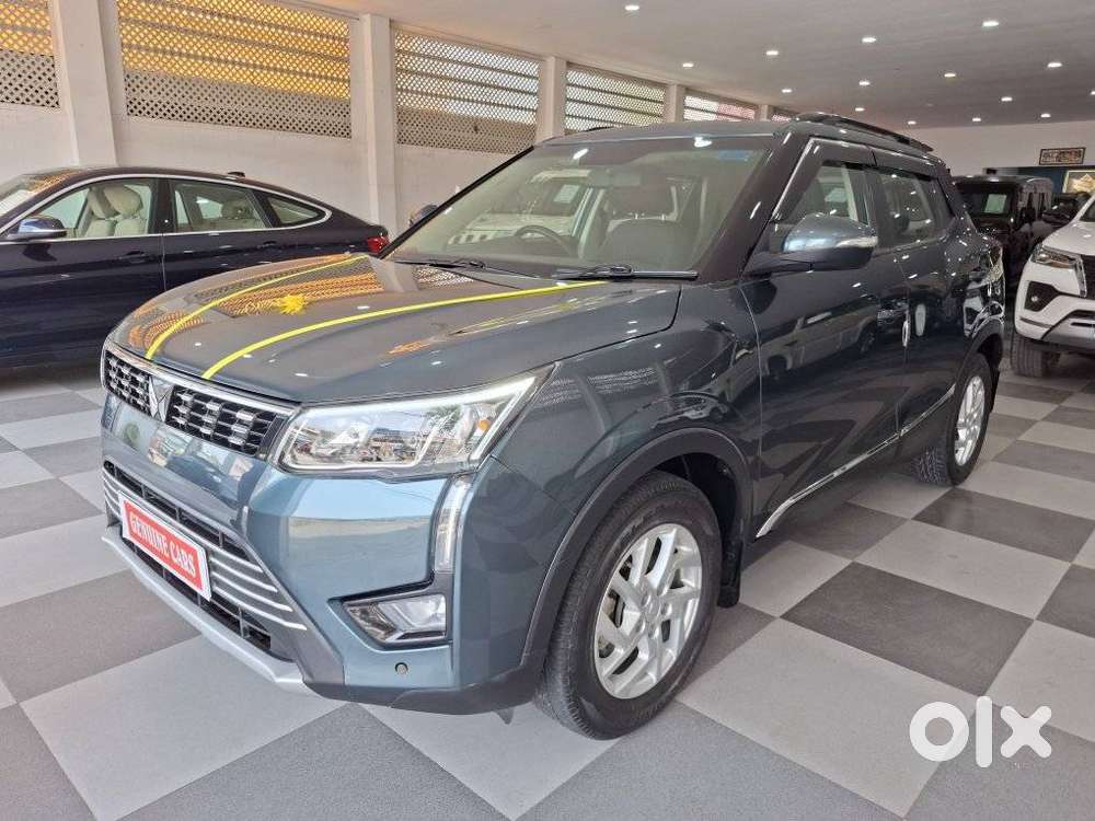 Mahindra Xuv300 W8, 2022, Petrol