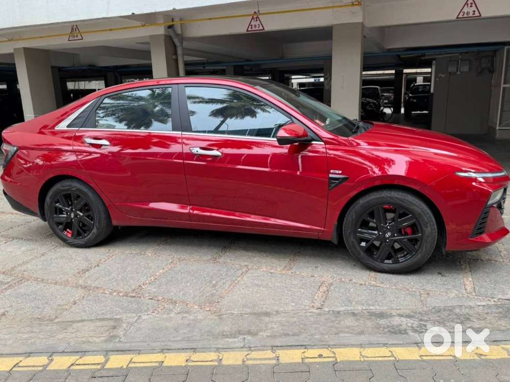 Hyundai Verna 1.5 Turbo Gdi - Dct - Sx(o) Dual Tone  (red/black Top)
