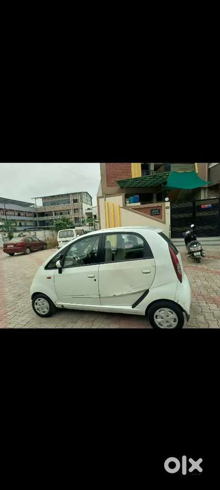 Tata Nano 2012