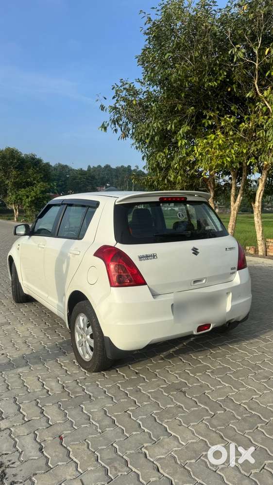 2010 Maruti Swift Zxi - 1.2 Petrol Mt