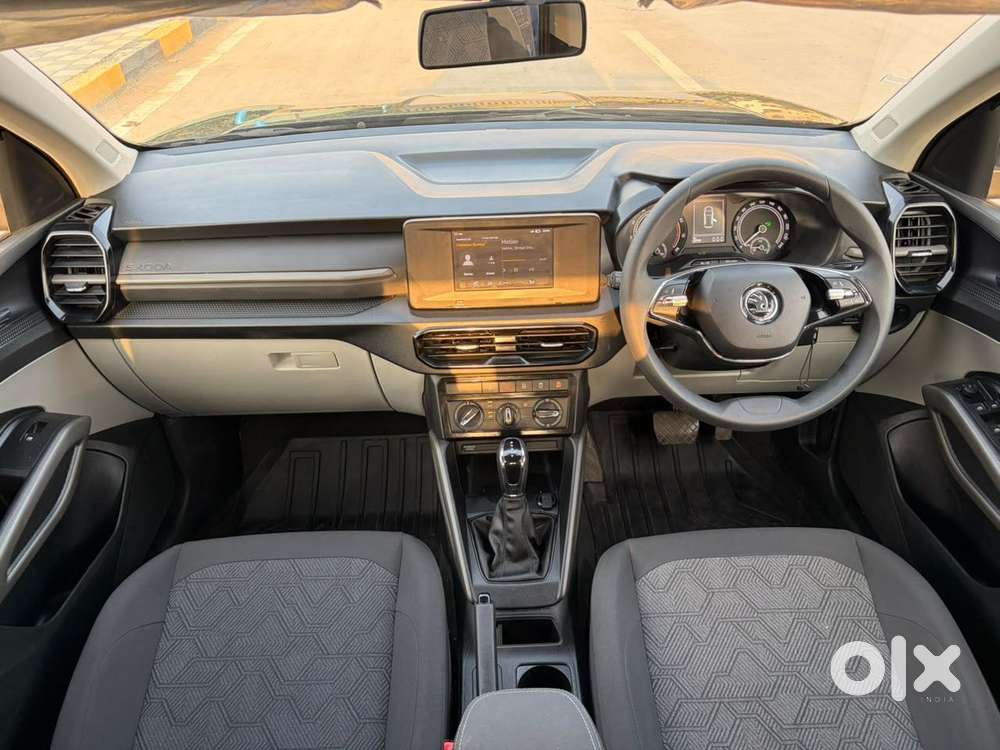 Skoda Kylaq Signature At, 2025, Petrol