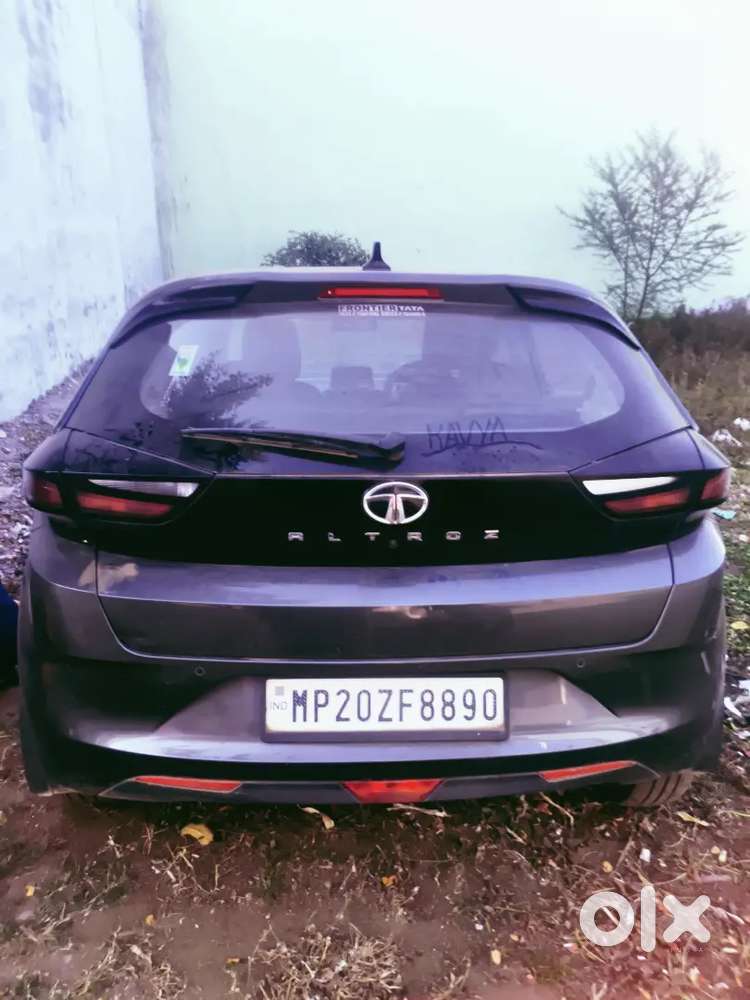 Tata Altroz 2023 Petrol 15000 Km Jdriven