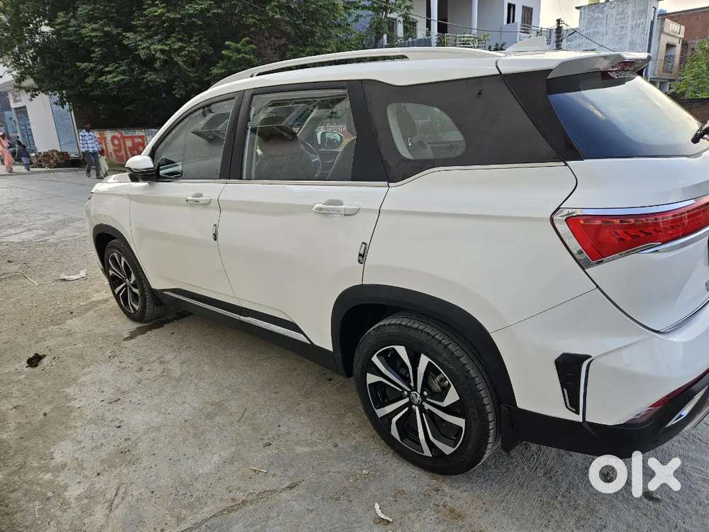 Mg Hector Plus Savvy Pro 2023