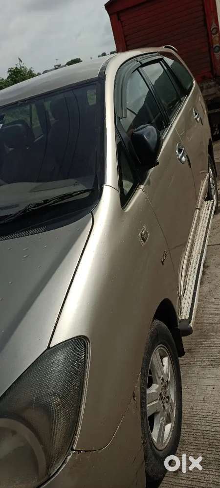 Toyota Innova 2005 Diesel 200000 Km Driven